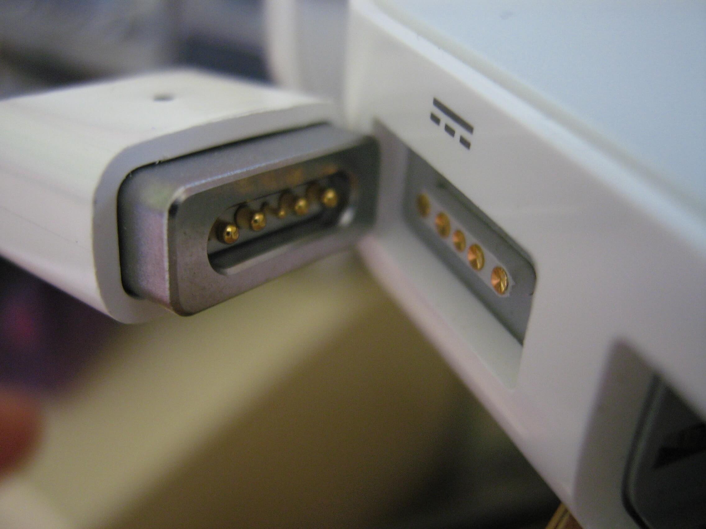 An Apple Mac charging cable, known as Magsafe.